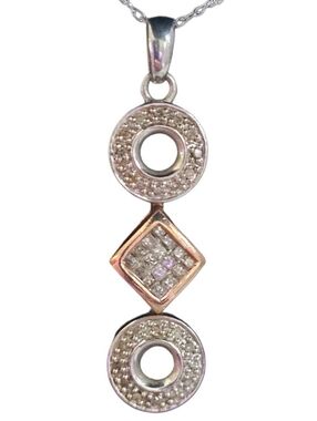 10k Two Tone White Gold & Rose Gold Diamond Circle Pendant 18" Necklace